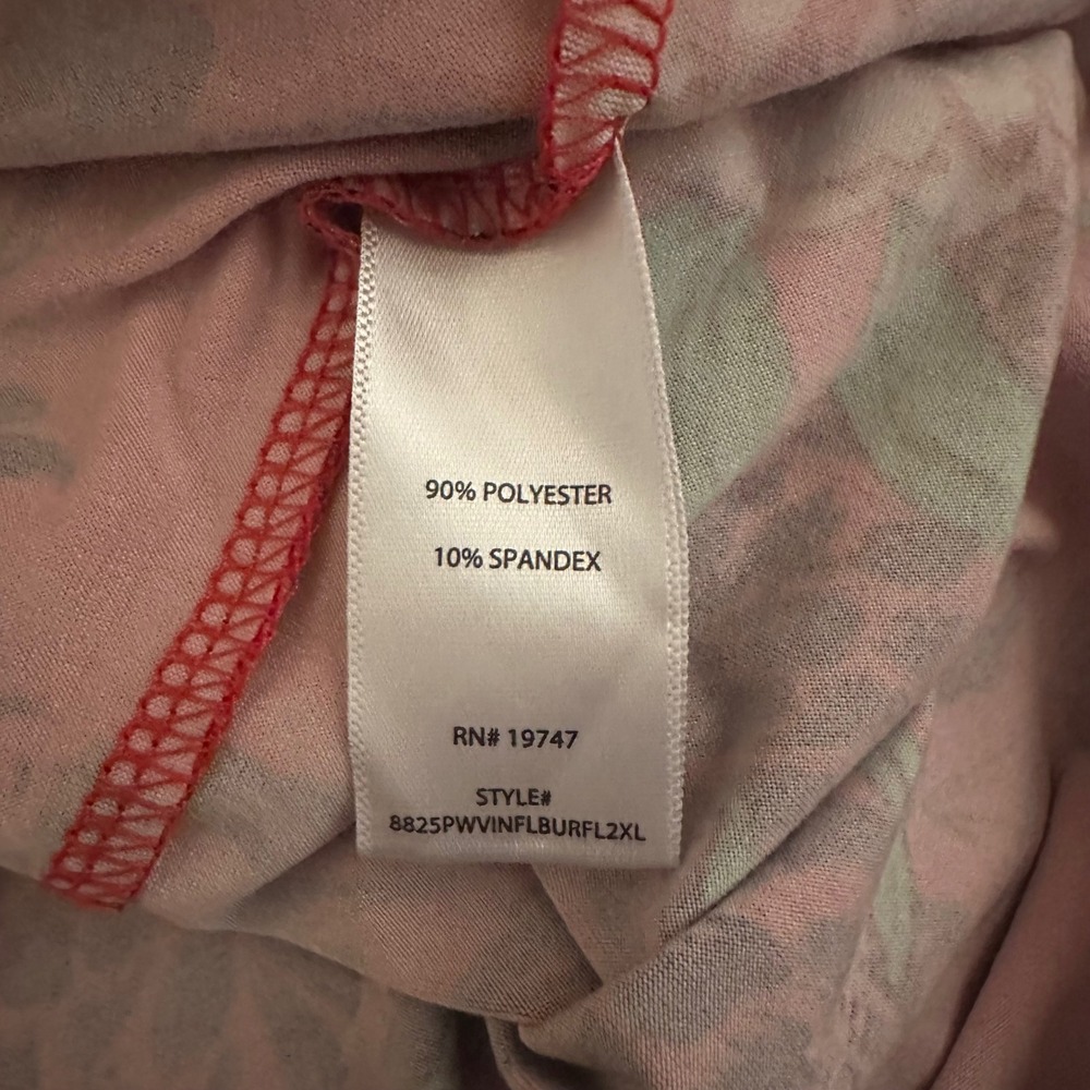 The Pioneer Woman Womens Buttery Soft Red Floral V Neck Top 3/4 Sleeve Size XXL - Picture 4 of 4